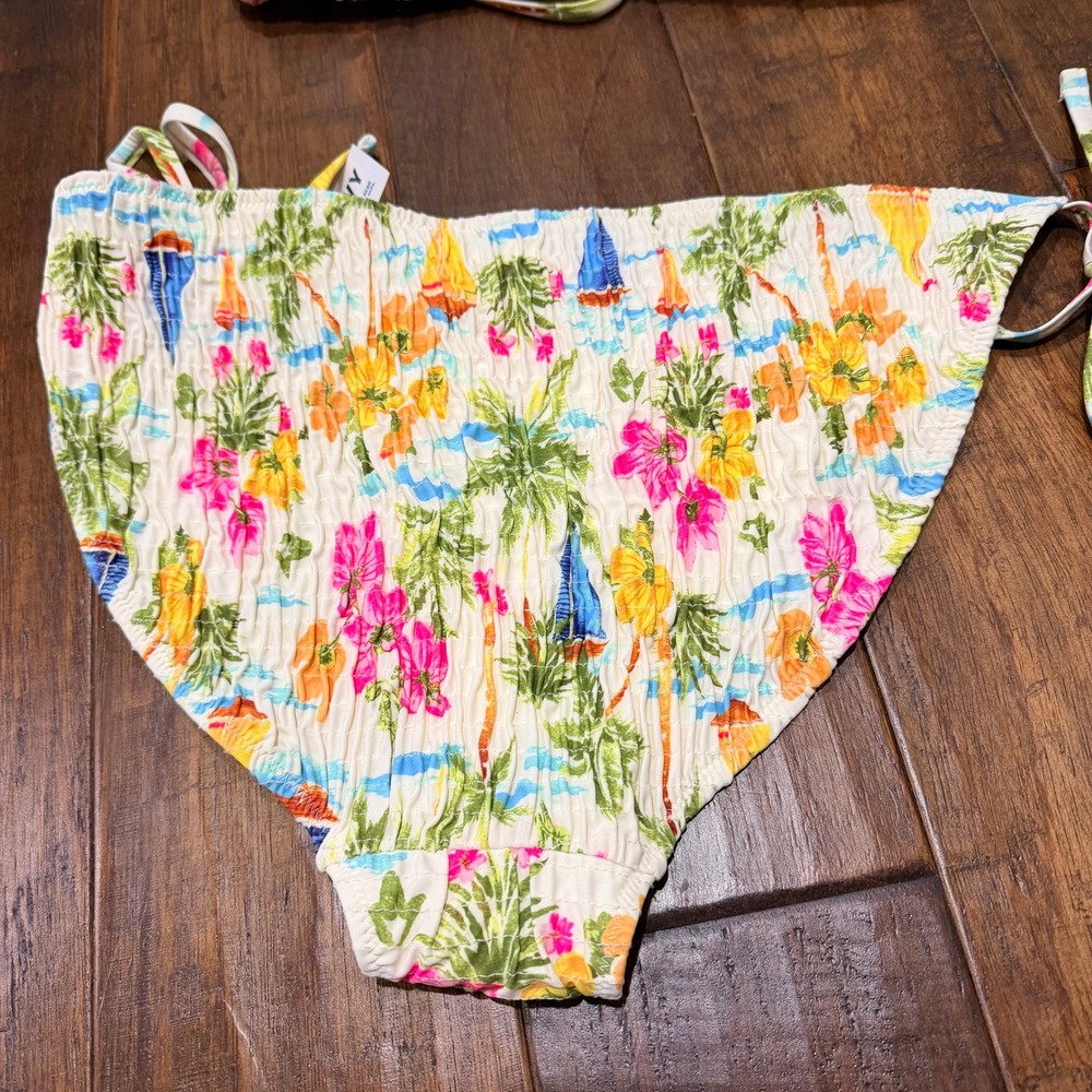 Old Navy Womens Tropical Floral Smocked Triangle Bikini Set Multicolor Large‎ - Picture 10 of 12